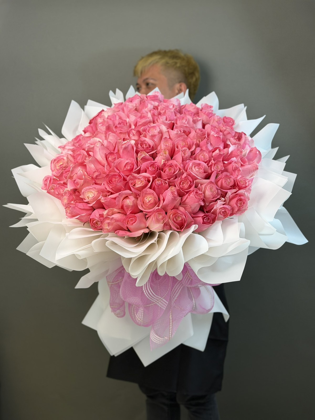 Big Dark Pink Rose Bouquet in Manila | Premium Rose Delivery Philippin ...