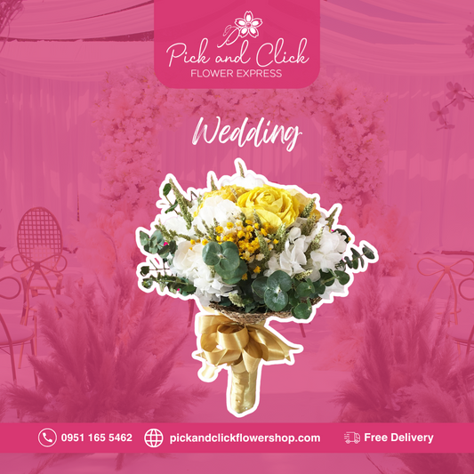 Bridal bouquet of fossilized flowers, dried hydrangea, dried gypsophila, dried trigo, and eucalyptus—rustic and elegant arrangement for a wedding ceremony.